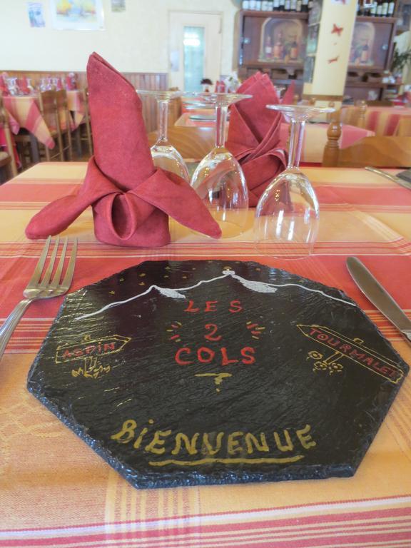 Hotel Les Deux Cols Sainte-Marie-de-Campan Rum bild